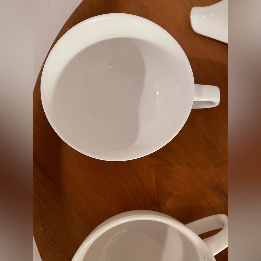 David’s Tea Classic White Teapot and Cup Set with Tray - Picture 8 of 10